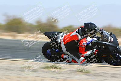 media/Apr-10-2022-SoCal Trackdays (Sun) [[f104b12566]]/Turn 3 Inside (1150am)/